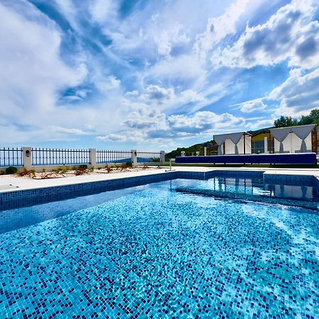 The White Pearl Boutique Villa بالشيك المظهر الخارجي الصورة